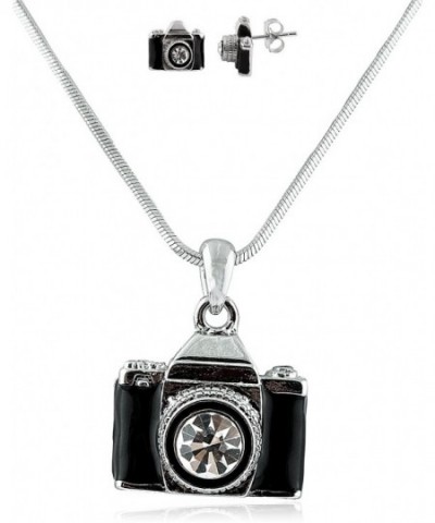 Silvertone Pendant Necklace Matching Earring